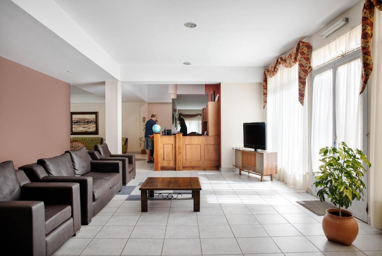 Hotel Amado El Calafate Exterior photo